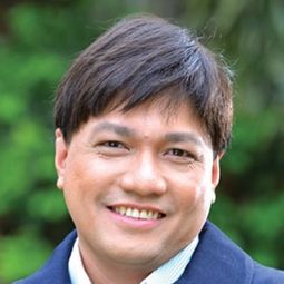 文·V·德拉瑪斯 - 鋼鐵媽媽導演