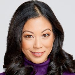 Brittany Ishibashi - Keeping Up with the Randalls演員 飾演Macy