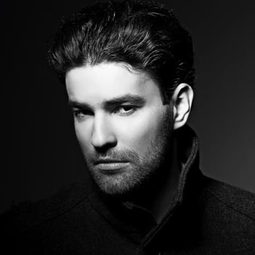 Máté Endrédi - 艾希曼演員 飾演Young Guard