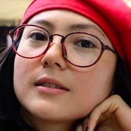 Poppy Sovia 飾演 Gendis