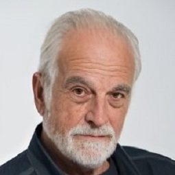 José María Blanco 飾演 Don Manuel