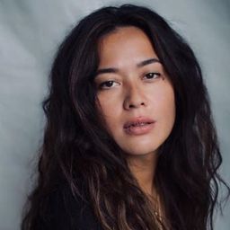 丹尼絲·阿茲納姆 飾演 Ranya