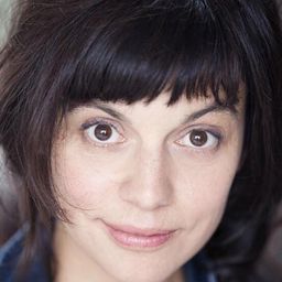 Céline Milliat-Baumgartner 飾演 Rose