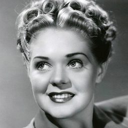 Alice Faye 飾演 Kitty Donnelly / Mona Vale