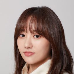 樸晝熙 - 上流社會演員 飾演Reporter