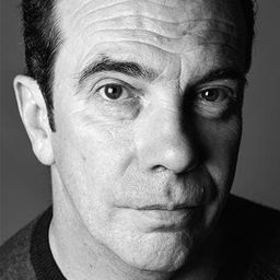 Gavin Mitchell 飾演 Mr. Clancy