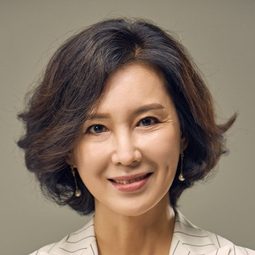 沈惠珍 - Out to the World演員 飾演Hye-jin