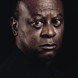 傑梅斯·巴特勒 飾演 Andre