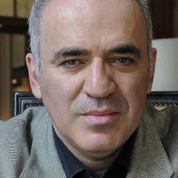 Garry Kasparov 飾演 Self