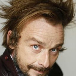 Franck Migeon 飾演 Camille