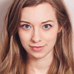 Katie Buitendyk 飾演 Black Glasses