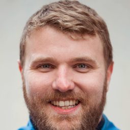 Maxime Gleizes 飾演 Yvan