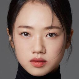 Yoon Geumseona 飾演 Hye-yeon