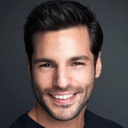 賽康·崔佑古 飾演 Serkan