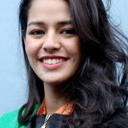 蘇珊·薩米 飾演 Candra