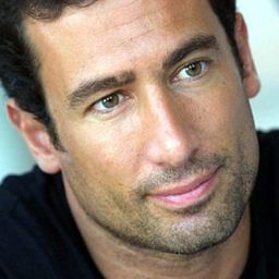 Paolo Calissano 飾演 Ex fidanzato di Claudia