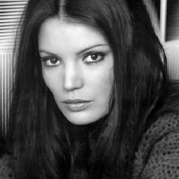 María José Cantudo 飾演 Chantal