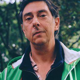 美基哥姆斯 飾演 