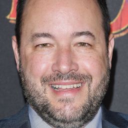 Derek Frey - 小飛象編劇