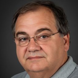 Ismail Incekara 飾演 Turgut Özal