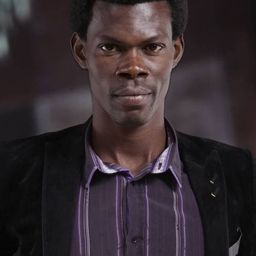 Emmanuel Ilemobayo 飾演 Simon