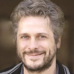 丹・葛林 飾演 Yugi Mutou / Yami Yugi (voice)