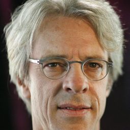 Stewart Copeland 飾演 Self