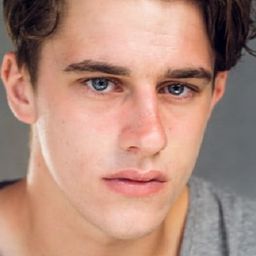 Joe Witkowski 飾演 Bradley Finch