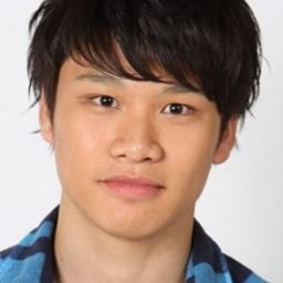 西川喜一 飾演 Hiroto Takemura