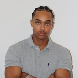 Jean Janssens - 我的外公占爸演員 飾演Bis