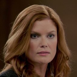 Amy Price-Francis - 格雷的五十道陰影：束縛演員 飾演Liz