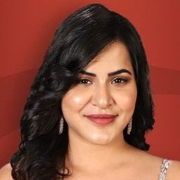 Ashu Reddy 飾演 Avantika