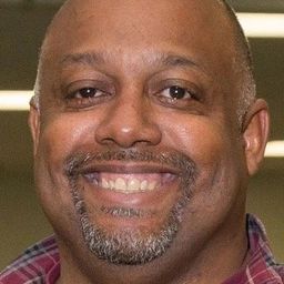 Marc Bernardin 飾演 Little Lisa's Dad