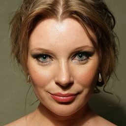 Veronica Sywak 飾演 Lidia Vukovic