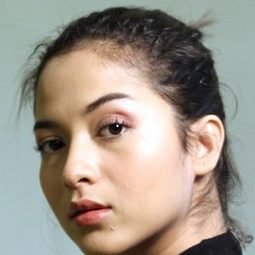 普特莉·馬利諾 - 無邊之霧演員 飾演Sanja