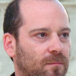 Arthur Nauzyciel 飾演 