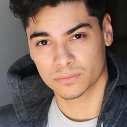 Fernando Luis Vega 飾演 Sam Garcia