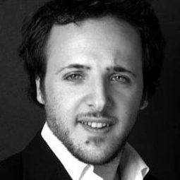 羅曼·蘭克瑞 - 我的教練我們的菜演員 飾演Damien