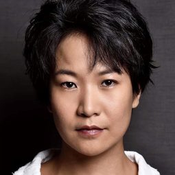 王世緯 - 陌路兄弟演員 飾演Lawyer