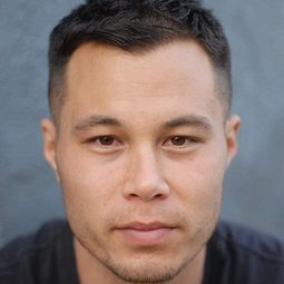 Stephen A. Chang - MARVEL 隊長演員 飾演Cadet Officer