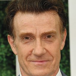 帝埃里·弗里蒙特 - 小甲蟲歷險記演員 飾演Grocer