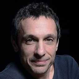 帕布羅·德里奇 - 薩爾瓦多演員 飾演Jordi Solé