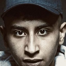 Soufian 飾演 Self - Rapper