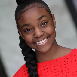 Jene Moore 飾演 Marley