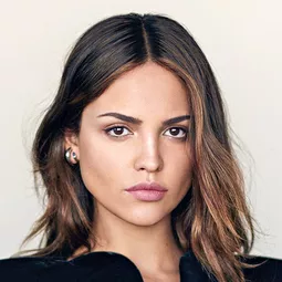 伊莎剛莎諾絲 飾演 Eep Crood (voz latino)