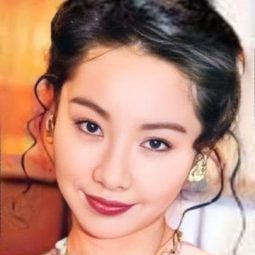 陳奕詩  - 不文小丈夫之銀座嬉春演員 飾演Mrs Koo