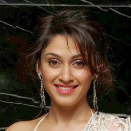 Manjari Phadnis - 老鼠與貓演員 飾演Meghna