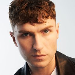 Björn Elgerd 飾演 Thomas