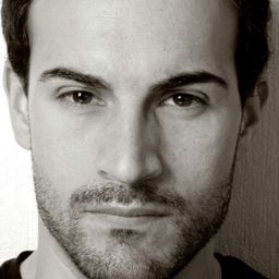 Roberto Baldassari - 我債免我負演員 飾演Cameriere