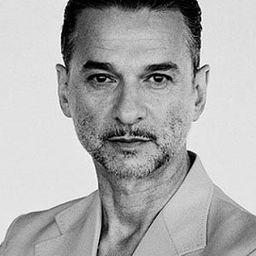 Dave Gahan 飾演 Self